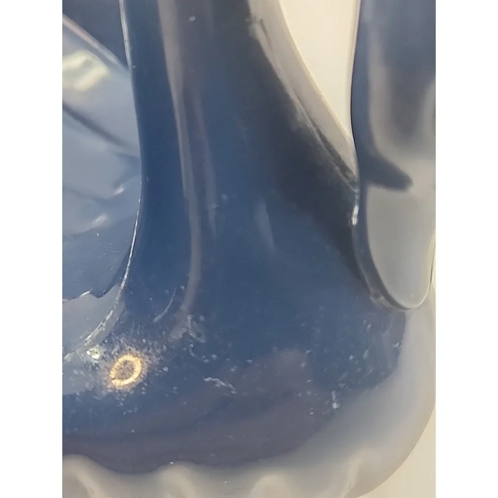 Vintage '94 Retro Acrylic Cobalt Blue Swan Shaped Soap Dish 5.5
